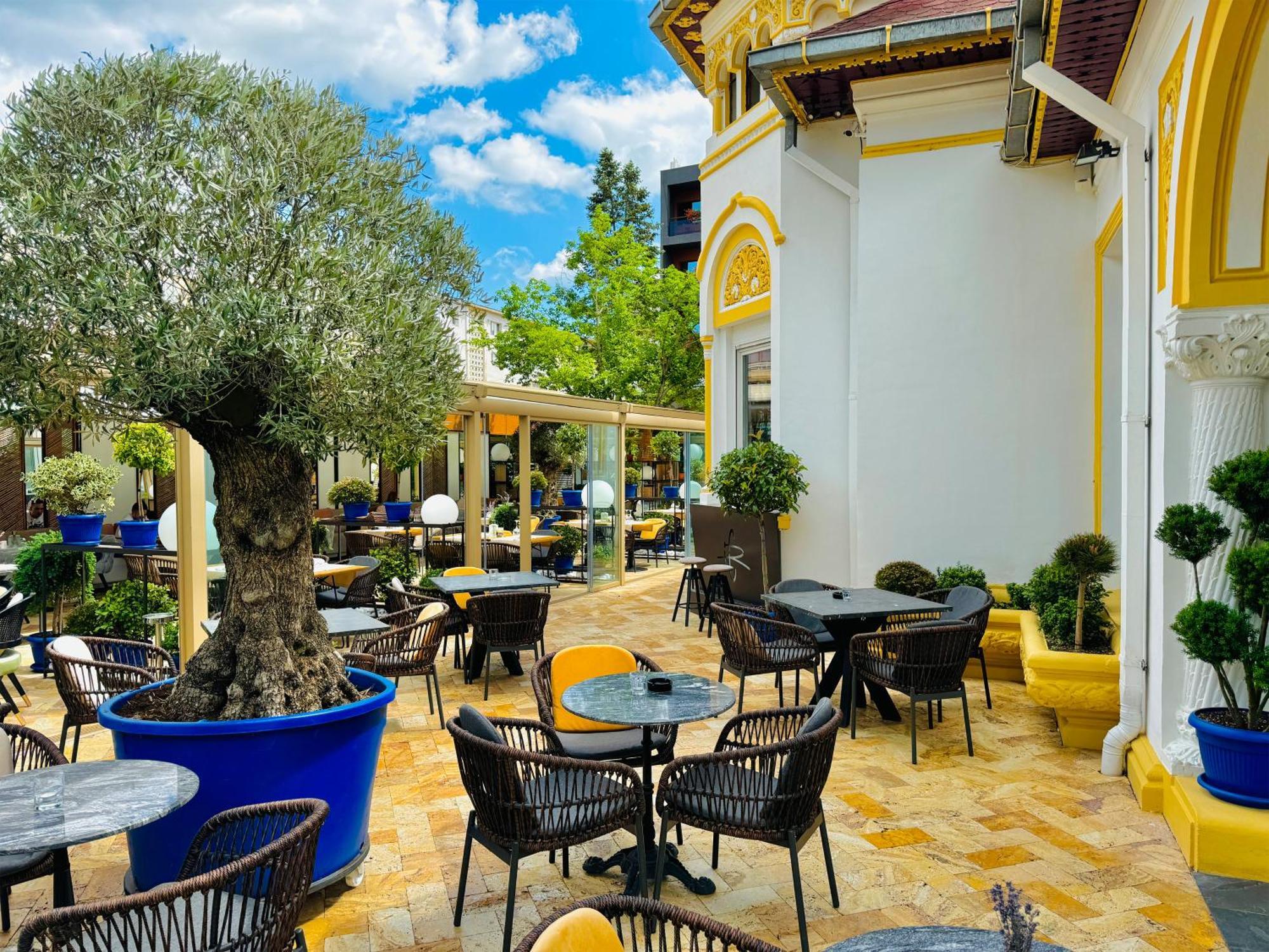 Hotel Dumbrava Bacău Exterior foto